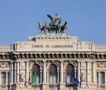La Cassazione equipara Facebook alla corrispondenza: reintegrato sindacalista licenziato