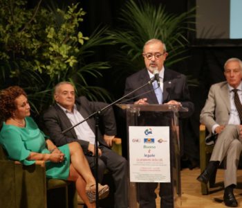 Barbagallo inaugura la rinnovata sede Uil di Catania: una panchina rossa contro la violenza sulle donne